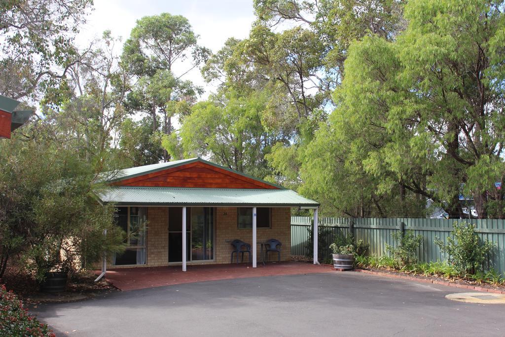 Margaret River Tourist Park Екстериор снимка