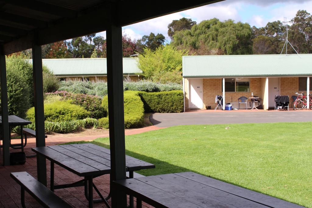 Margaret River Tourist Park Екстериор снимка