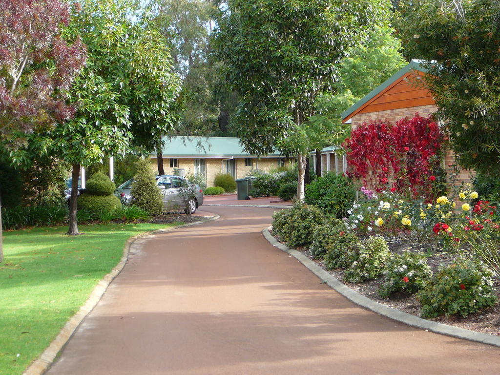 Margaret River Tourist Park Екстериор снимка